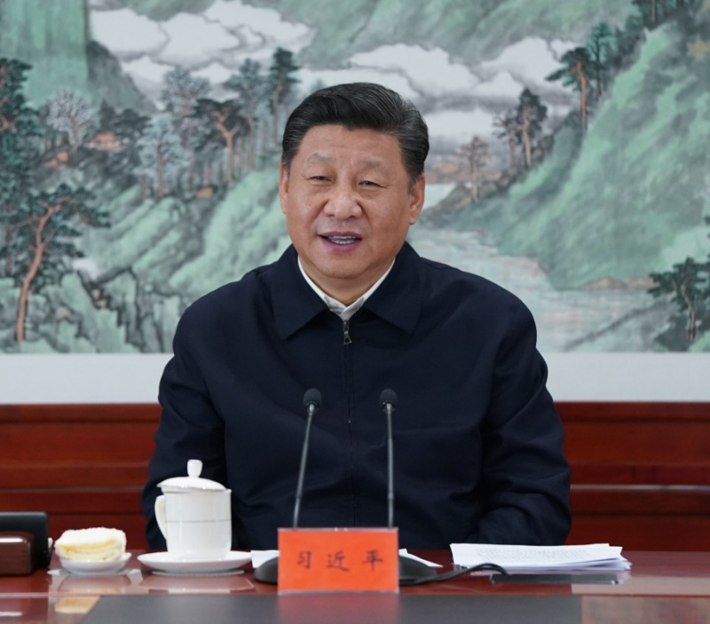 2016年2月19日，習(xí)近平總書記在中央電視臺總控中心同工作人員親切握手。