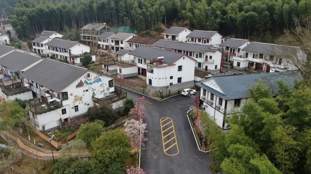 江西資溪縣烏石鎮(zhèn)新月畬族村景象。新華社記者 彭昭之 攝