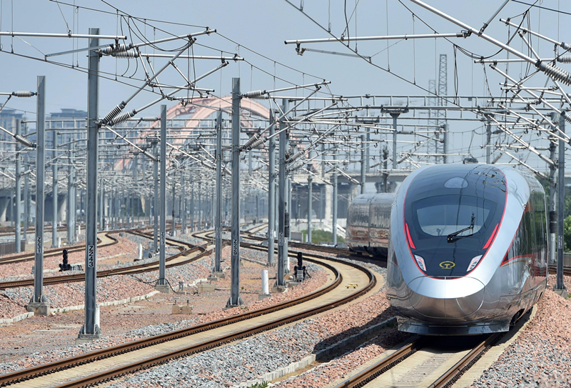 2022年6月20日，濟鄭高鐵鄭州首發(fā)G9206次列車駛出鄭州東站。